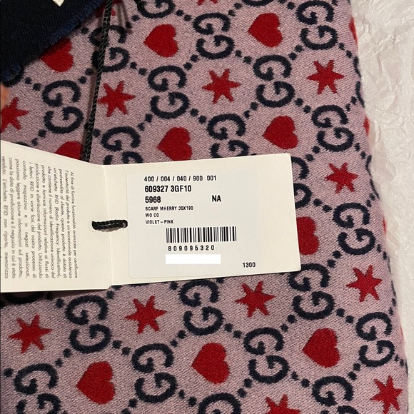 ♥️Great Valentine's Day 💝 GUCCI GG & heart scarf ❤️⭐️ - Picture 9 of 12